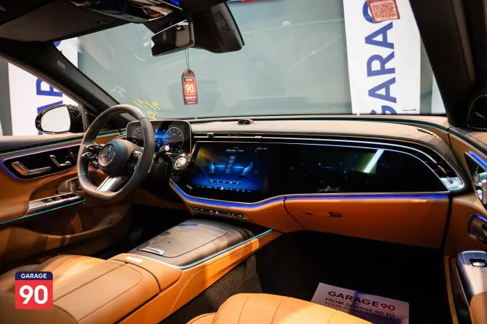 Mercedes-Benz E200 2025 - صورة 14