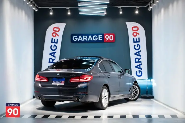 bmw 520i 2018 - صورة 6
