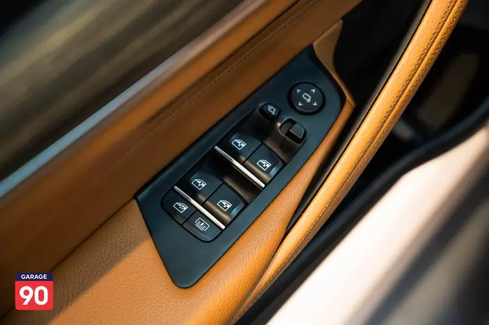 bmw 520i 2018 - صورة 13