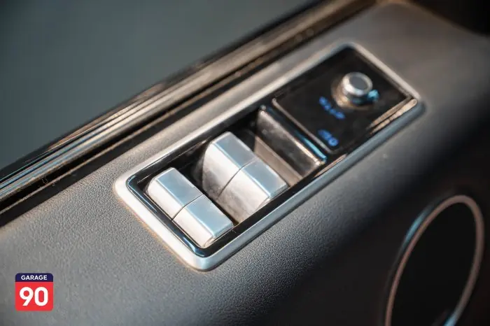 Land Rover Sport 2020 - صورة 16