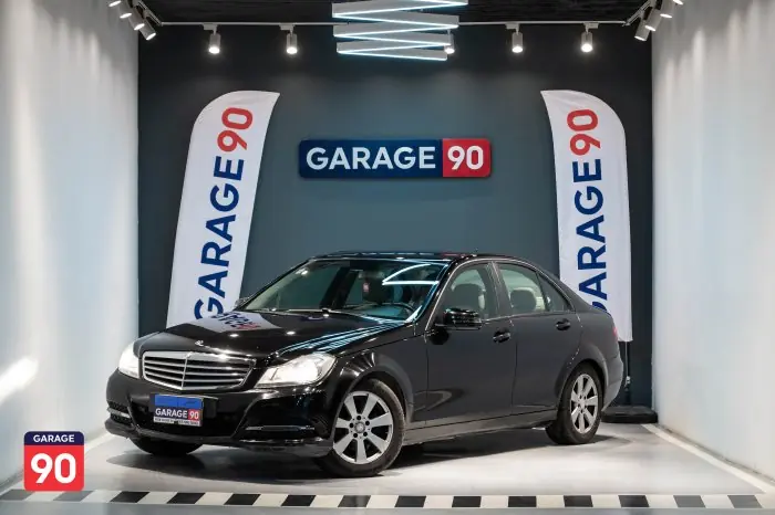 Mercedes-Benz C180 2014 - صورة 2