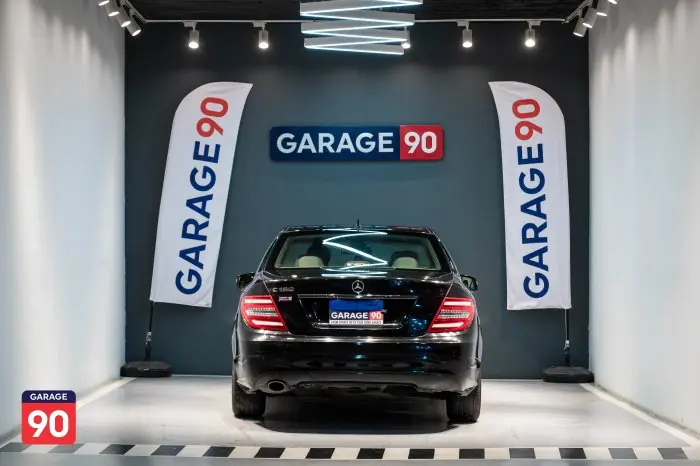 Mercedes-Benz C180 2014 - صورة 4