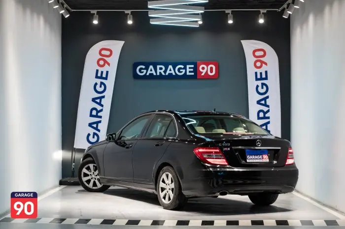 Mercedes-Benz C180 2014 - صورة 6