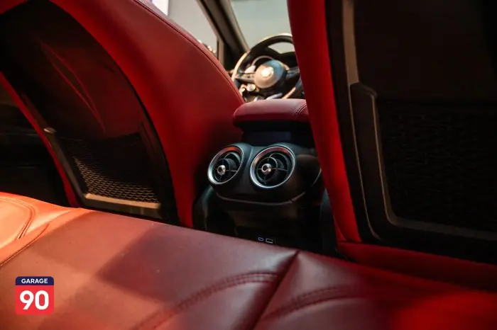 Alfa Romeo Stelvio 2024 - صورة 15
