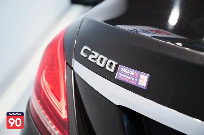 Mercedes-Benz C200 2025 - صورة 9