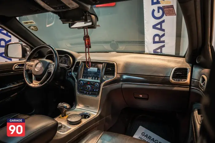 Jeep Grand Cherokee 2018 - صورة 13