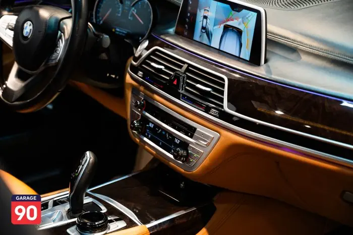 bmw 740 2019 - صورة 16