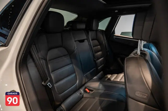 Porsche Macan 2023 - صورة 17