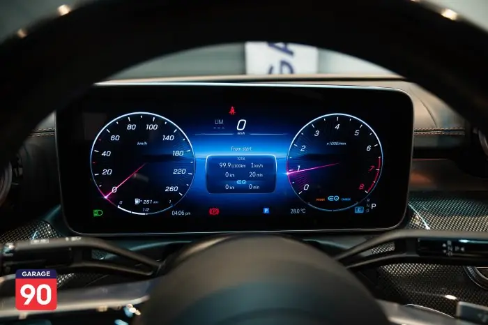Mercedes-Benz C180 2022 - صورة 9