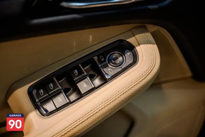 Porsche Macan 2024 - صورة 10