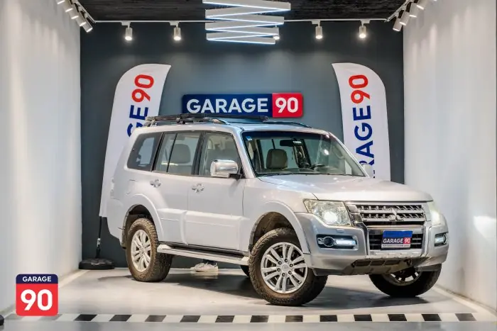 Mitsubishi Pajero 2017 - صورة 3