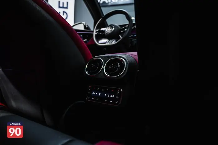 Mercedes-Benz GLC300 2023 - صورة 17