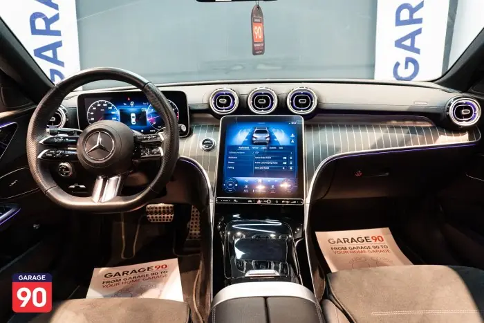 Mercedes-Benz C180 2023 - صورة 9