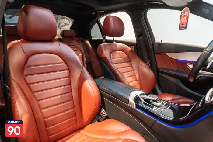 Mercedes-Benz C180 2019 - صورة 18