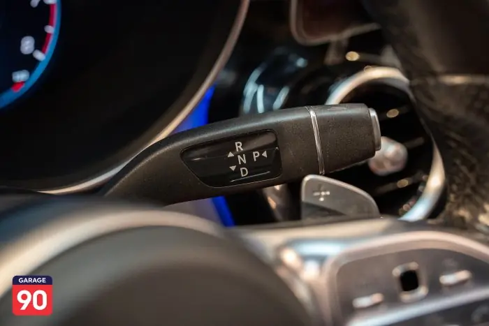 Mercedes-Benz C180 2019 - صورة 11