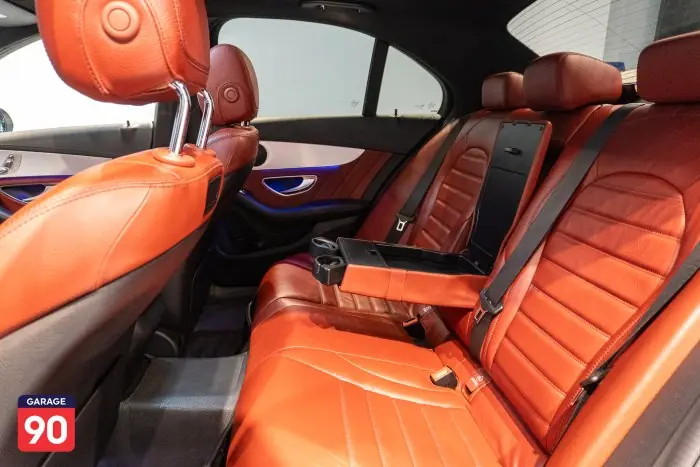 Mercedes-Benz C180 2019 - صورة 17