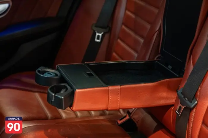 Mercedes-Benz C180 2019 - صورة 16