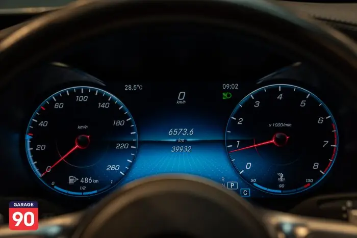 Mercedes-Benz C180 2019 - صورة 14