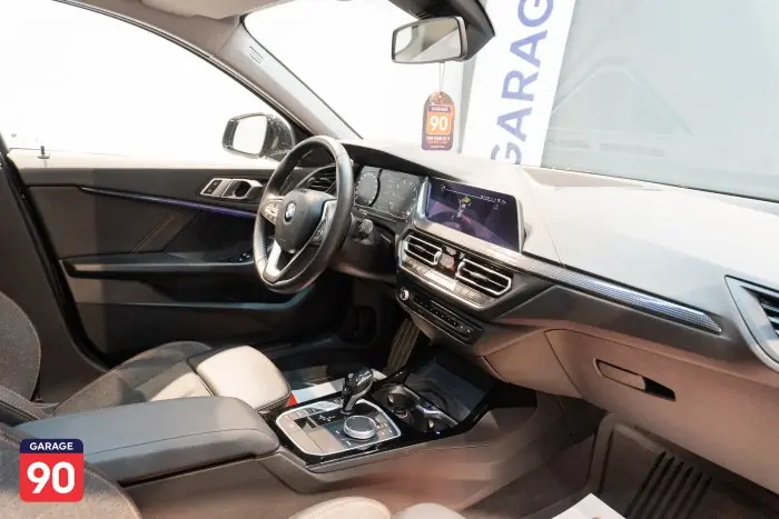 bmw 118i 2021 - صورة 18