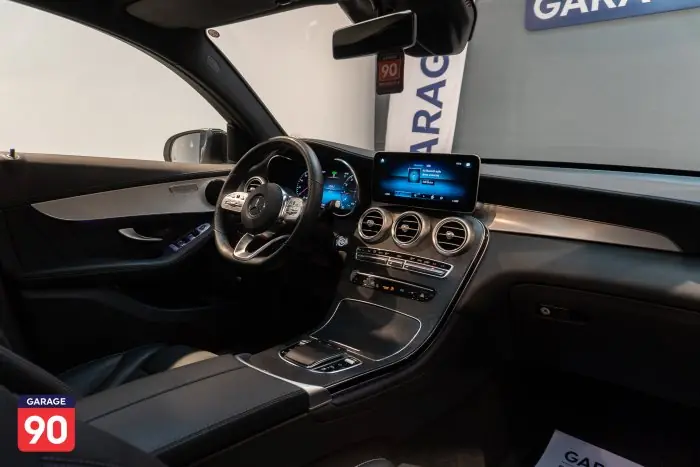 Mercedes-Benz GLC200 2023 - صورة 15