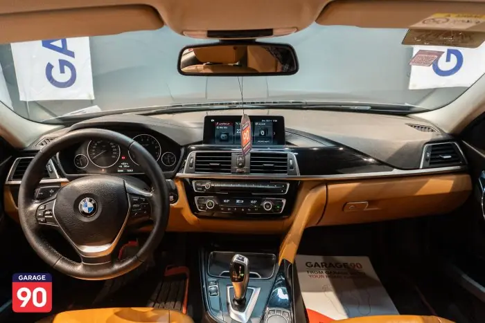 bmw 318i 2018 - صورة 16