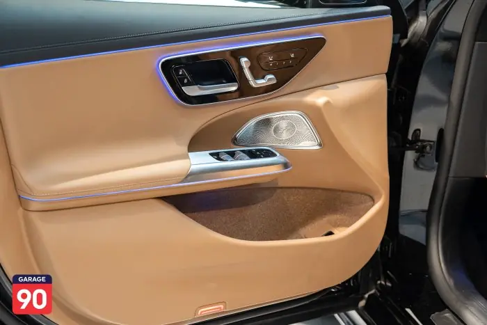 Mercedes-Benz E200 2024 - صورة 12