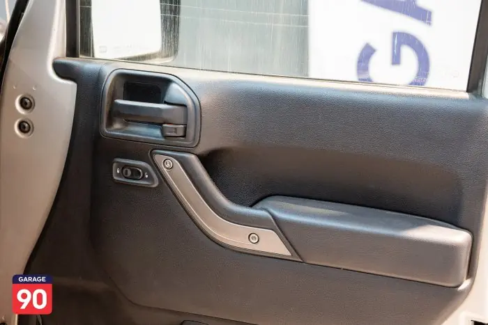Jeep Wrangler 2012 - صورة 8