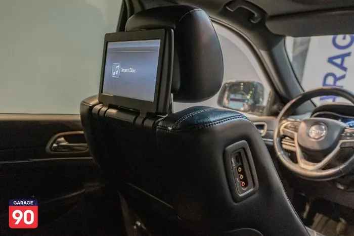 Jeep Grand Cherokee 2015 - صورة 17