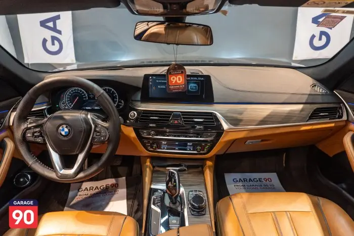 bmw 520i 2018 - صورة 15