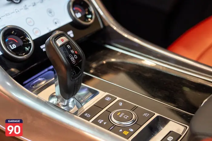 Land Rover Sport 2021 - صورة 12