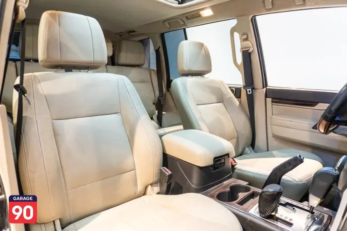 Mitsubishi Pajero 2018 - صورة 18