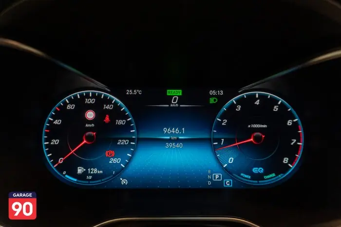 Mercedes-Benz GLC300 2020 - صورة 9