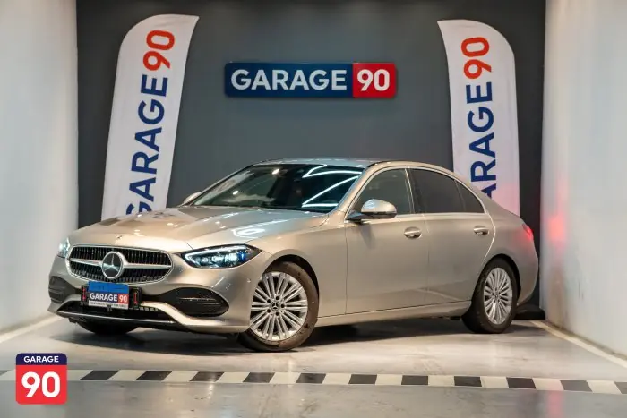 Mercedes-Benz C200 2023 - صورة 3