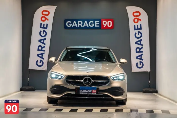 Mercedes-Benz C200 2023
