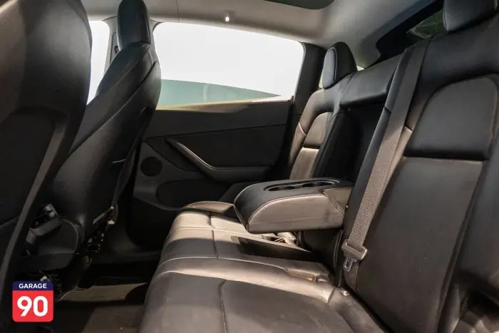 Tesla Model Y 2022 - صورة 19