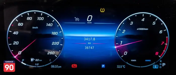 Mercedes-Benz C180 2023 - صورة 11