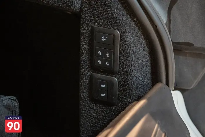 Land Rover vogue 2020 - صورة 18