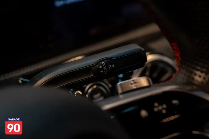 Mercedes-Benz CLA200 2024 - صورة 12