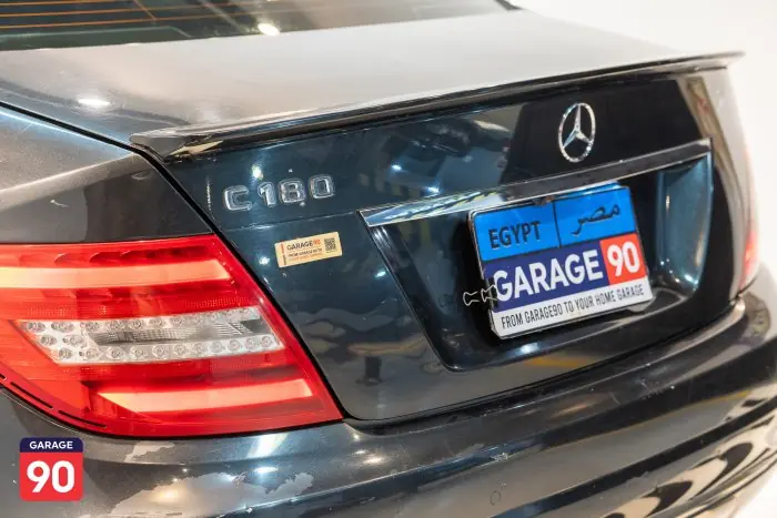 Mercedes-Benz C180 2014 - صورة 8