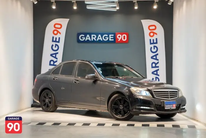 Mercedes-Benz C180 2014 - صورة 3