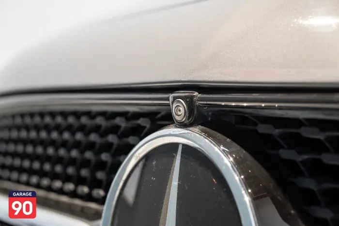 Mercedes-Benz E200 2023 - صورة 8