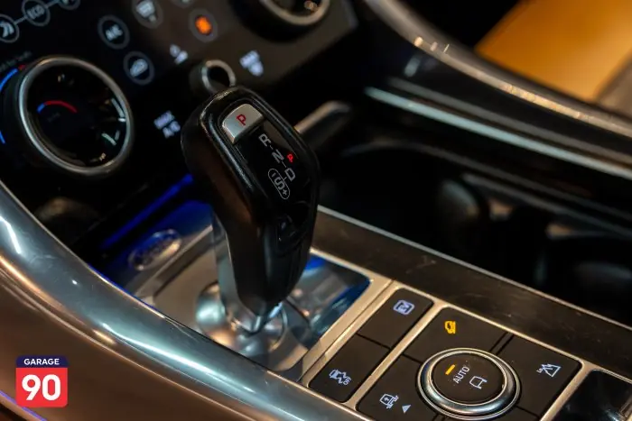 Land Rover Sport 2021 - صورة 12