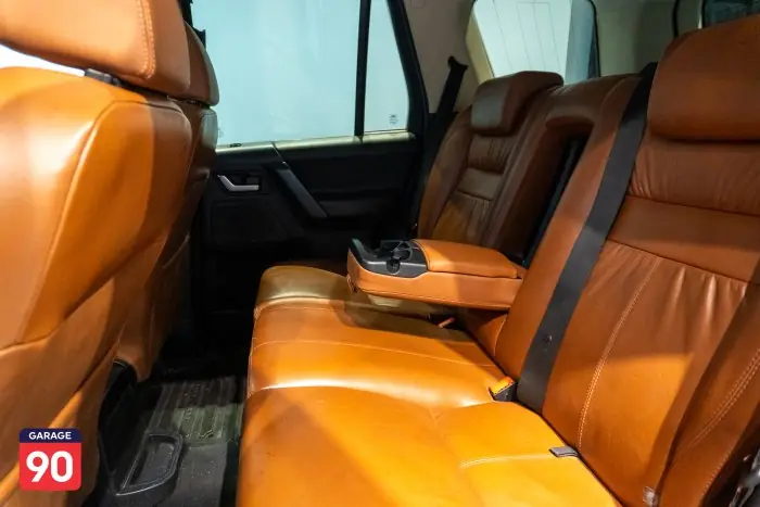 Land Rover 250 2014 - صورة 18
