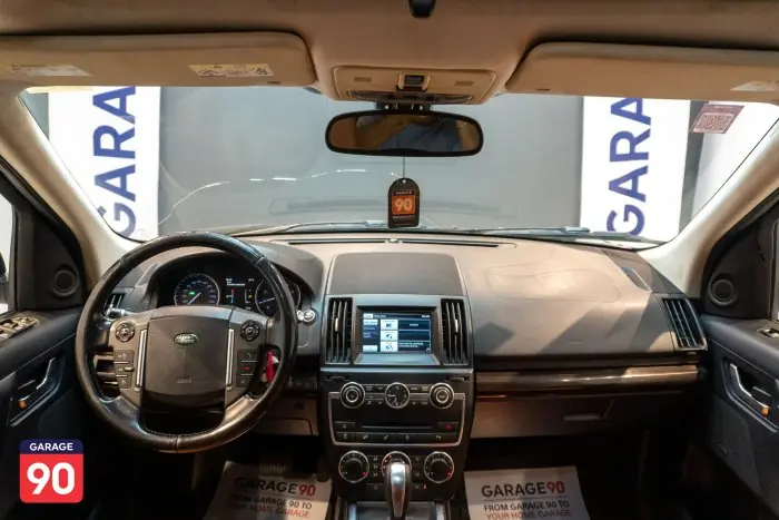 Land Rover 250 2014 - صورة 13