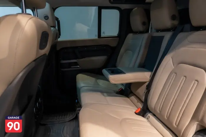 Land Rover Defender 2021 - صورة 19