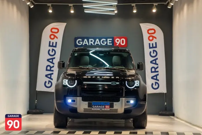 Land Rover Defender 2021