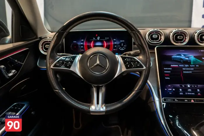 Mercedes-Benz C200 2022 - صورة 10