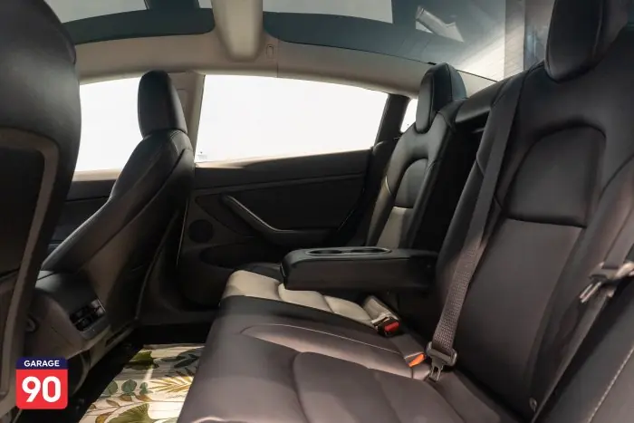 Tesla Model 3 2023 - صورة 11