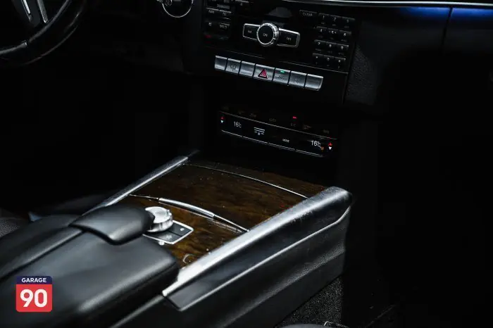 Mercedes-Benz C200 2014 - صورة 15