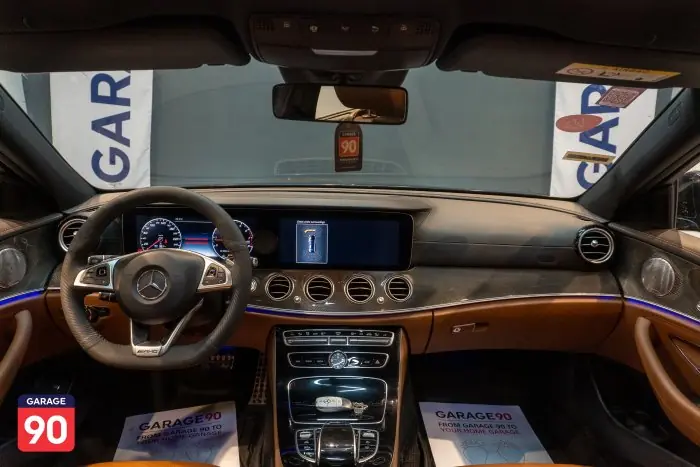 Mercedes-Benz E300 2017 - صورة 9